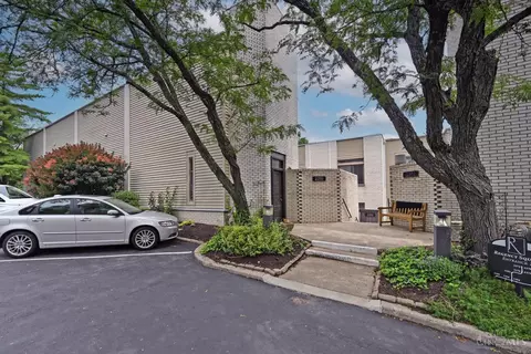 2396 Dana Ave, Cincinnati, OH 45208
