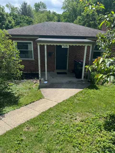 1535 Springlawn, Cincinnati, OH 45223