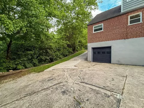 Exterior - 2954 Diehl Rd, Cincinnati, OH 45211 photo 8 of 13