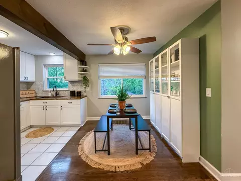 Dining - 2954 Diehl Rd, Cincinnati, OH 45211 photo 1 of 3