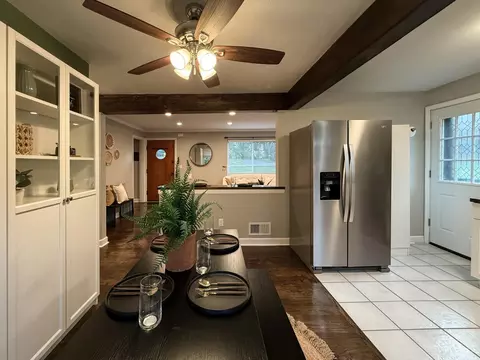 Dining - 2954 Diehl Rd, Cincinnati, OH 45211 photo 2 of 3