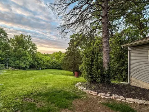 Exterior - 2954 Diehl Rd, Cincinnati, OH 45211 photo 7 of 13