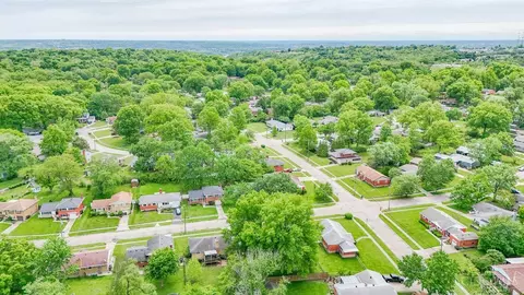 View/Area - 8613 Brent Dr, Cincinnati, OH 45231 photo 3 of 3