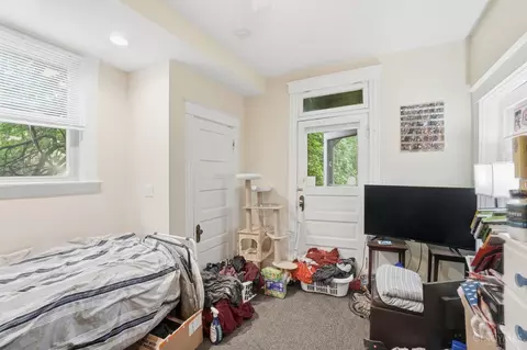 Bedroom - 407 Warner St, Cincinnati, OH 45219 photo 1 of 12