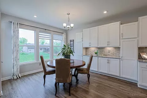 Dining - 3782 Prestwick Cir, Cincinnati, OH 45245 photo 1 of 3