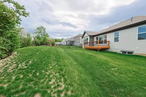 Exterior - 3782 Prestwick Cir, Cincinnati, OH 45245 photo 5 of 6