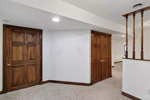 Entry Way - 8305 Brooks Rd, Harrison, OH 45030 photo 4 of 5