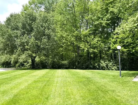 Exterior - 1040 Crisfield Dr, Cincinnati, OH 45245 photo 4 of 8