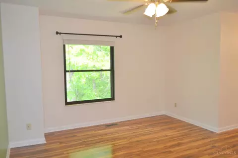 Bedroom - 1040 Crisfield Dr, Cincinnati, OH 45245 photo 1 of 4