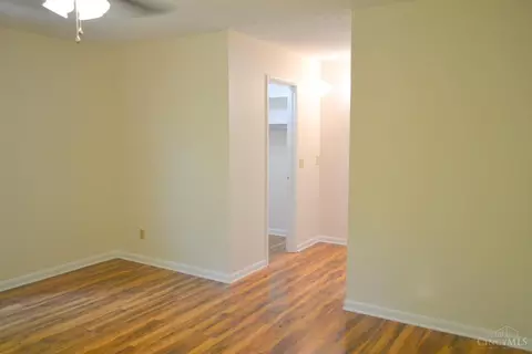 Bedroom - 1040 Crisfield Dr, Cincinnati, OH 45245 photo 3 of 4