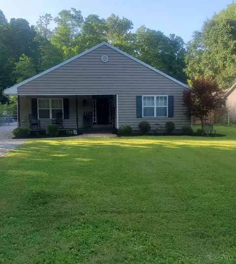 7388 Hinkle Rd, Middletown, OH 45042