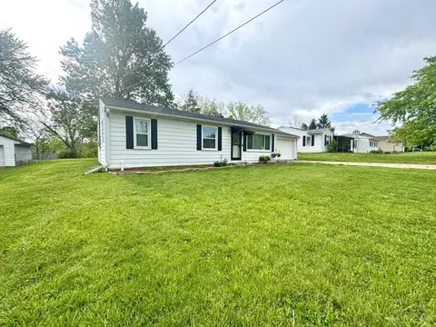 308 Arcadia Dr, Middletown, OH 45042