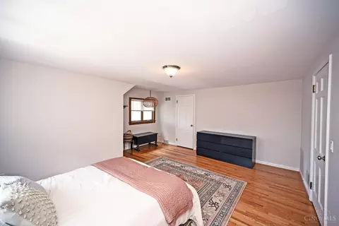 Bedroom - 7123 Silver Crest Dr, Cincinnati, OH 45236 photo 3 of 7