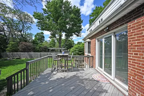Exterior - 7123 Silver Crest Dr, Cincinnati, OH 45236 photo 7 of 10