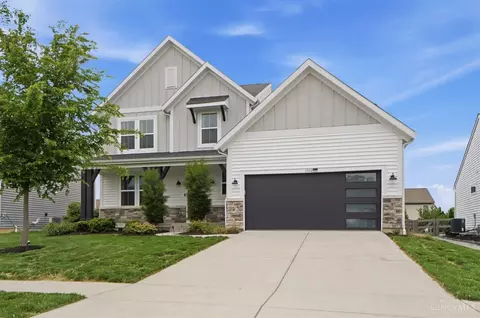 1560 Englewood Ct, Maineville, OH 45039
