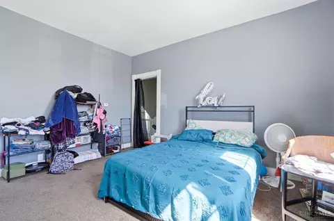 Bedroom - 1027 Winfield Ave, Cincinnati, OH 45205 photo 6 of 10