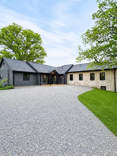 1976 Shinkles Ridge Rd, Georgetown, OH 45121