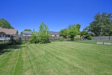 Exterior - 3589 Eyrich Rd, Cincinnati, OH 45248 photo 8 of 9