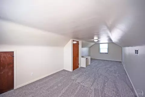 Bedroom - 3589 Eyrich Rd, Cincinnati, OH 45248 photo 4 of 5
