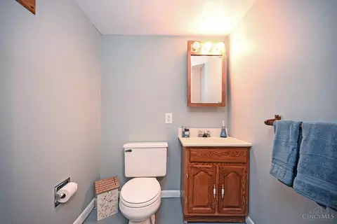 Bath - 3589 Eyrich Rd, Cincinnati, OH 45248 photo 3 of 3