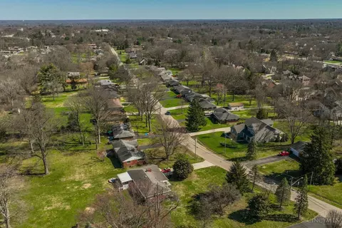 View/Area - 5000 Belleview Ave, Blue Ash, OH 45242 photo 6 of 12