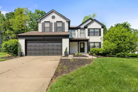 Exterior - 7177 Welbeck Dr, Hamilton Township, OH 45039 photo 2 of 8