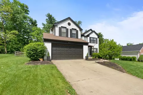 Exterior - 7177 Welbeck Dr, Hamilton Township, OH 45039 photo 3 of 8