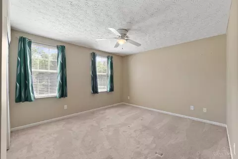 Bedroom - 7177 Welbeck Dr, Hamilton Township, OH 45039 photo 7 of 11