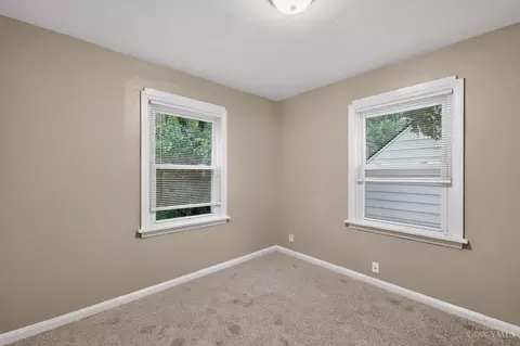 Bedroom - 1866 Ashbrook Dr, Cincinnati, OH 45238 photo 2 of 3