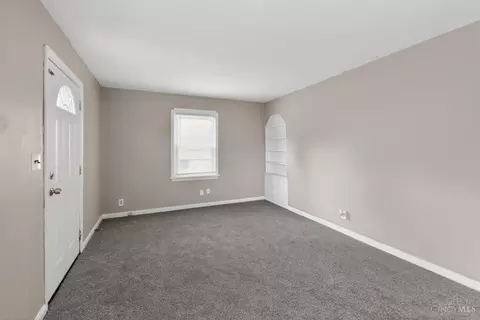Living - 1866 Ashbrook Dr, Cincinnati, OH 45238 photo 2 of 3