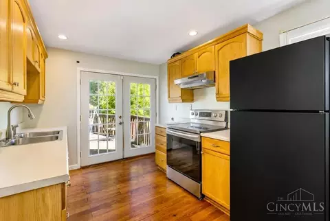 Kitchen - 2488 Kipling Ave, Cincinnati, OH 45239 photo 1 of 3