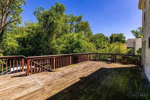 Exterior - 2488 Kipling Ave, Cincinnati, OH 45239 photo 3 of 5