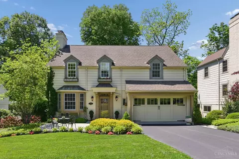 1211 Herschel Woods Ln, Cincinnati, OH 45208