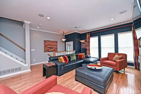 Living - 1793 Sycamore St, Cincinnati, OH 45202 photo 2 of 5