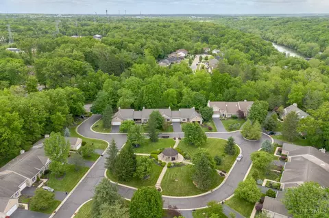 View/Area - 8196 Rivers Edge Cir, Maineville, OH 45039 photo 4 of 6