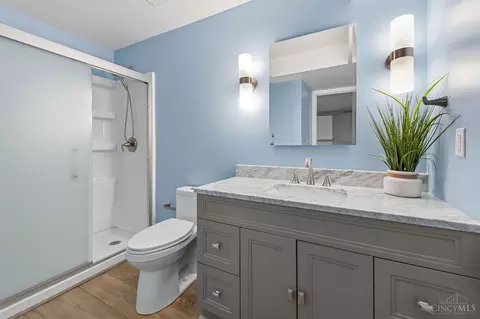 Bath - 8196 Rivers Edge Cir, Maineville, OH 45039 photo 7 of 8