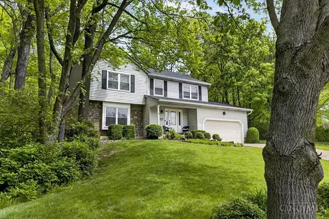 7562 Hidden Trace Dr, West Chester, OH 45069