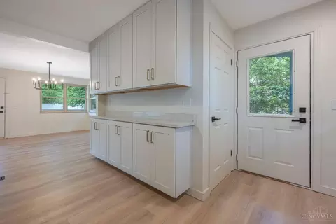 Entry Way - 6481 Devonwood Dr, Cincinnati, OH 45224 photo 2 of 2