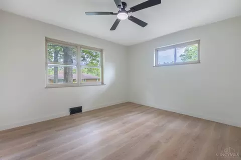 Bedroom - 6481 Devonwood Dr, Cincinnati, OH 45224 photo 1 of 2