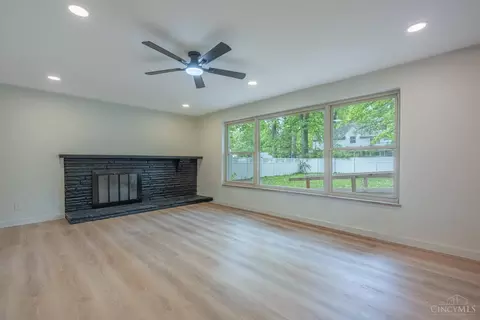 Living - 6481 Devonwood Dr, Cincinnati, OH 45224 photo 3 of 3