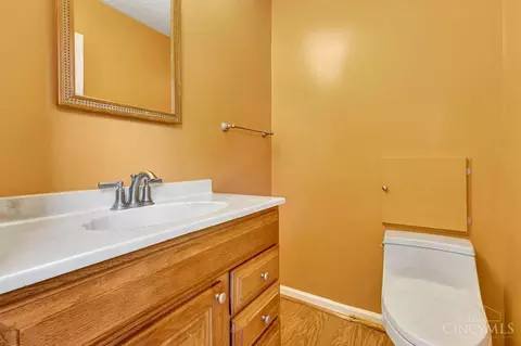 Bath - 1210 Dixie Ct, Lincoln Heights, OH 45215 photo 4 of 10