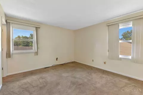 Bedroom - 1210 Dixie Ct, Lincoln Heights, OH 45215 photo 4 of 7