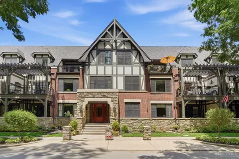 3942 Miami Rd, Mariemont, OH 45227