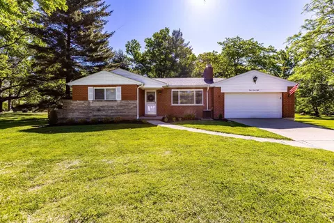4098 Crestview Dr, Loveland, OH 45140