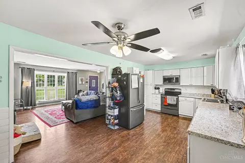 Kitchen - 5884 Troy Rd, Springfield, OH 45502 photo 1 of 4