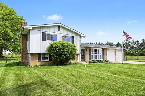 Exterior - 5884 Troy Rd, Springfield, OH 45502 photo 4 of 9