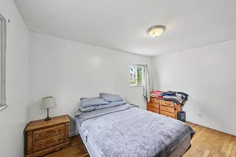 Bedroom - 5884 Troy Rd, Springfield, OH 45502 photo 2 of 6