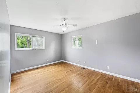 Bedroom - 5884 Troy Rd, Springfield, OH 45502 photo 5 of 6
