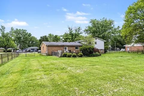 Exterior - 5884 Troy Rd, Springfield, OH 45502 photo 8 of 9