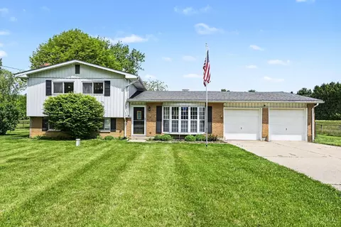 Exterior - 5884 Troy Rd, Springfield, OH 45502 photo 2 of 9